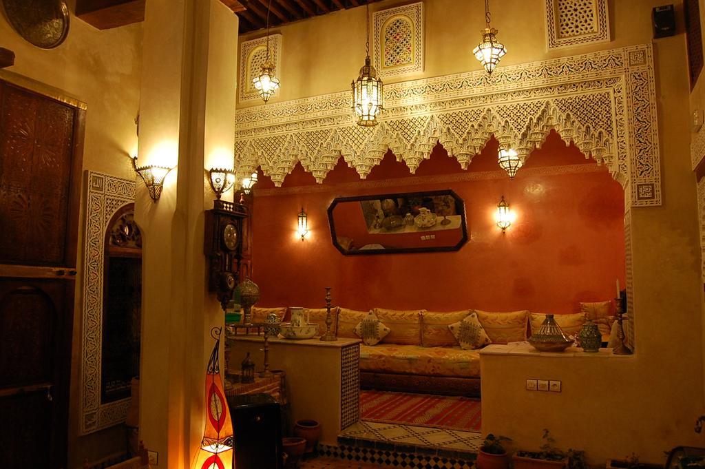 Riad Benchekroun مكناز المظهر الخارجي الصورة