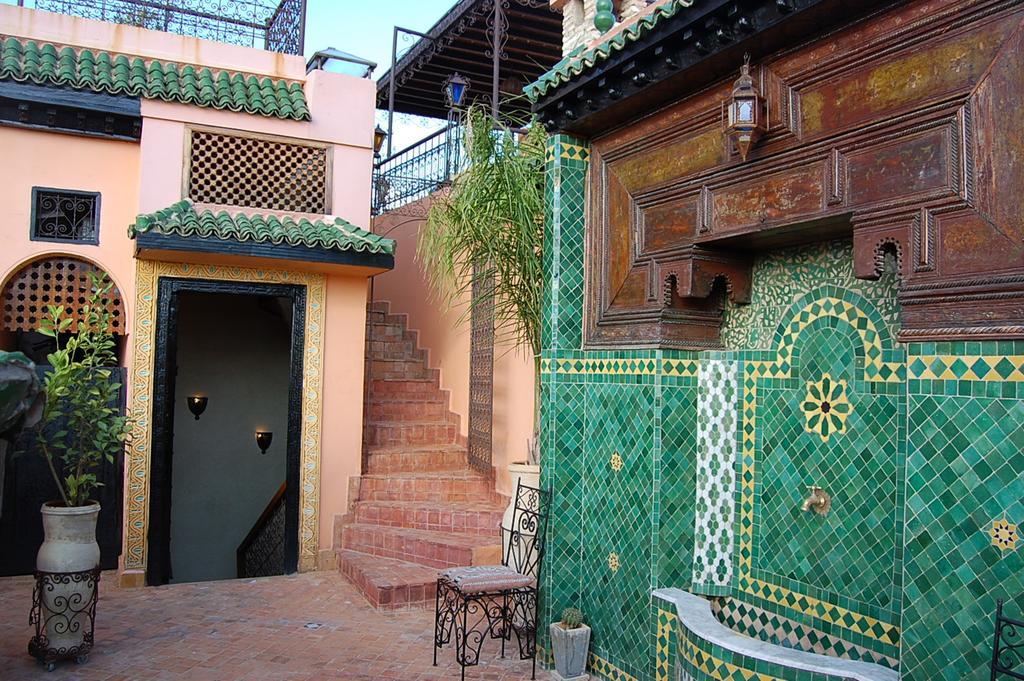 Riad Benchekroun مكناز المظهر الخارجي الصورة