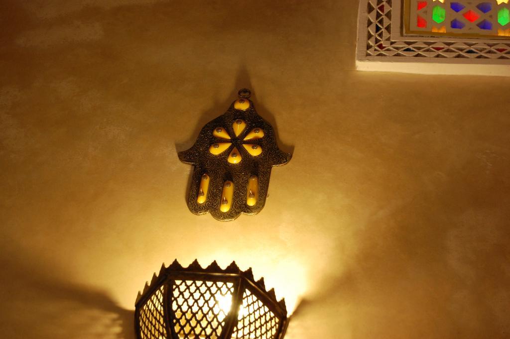 Riad Benchekroun مكناز المظهر الخارجي الصورة