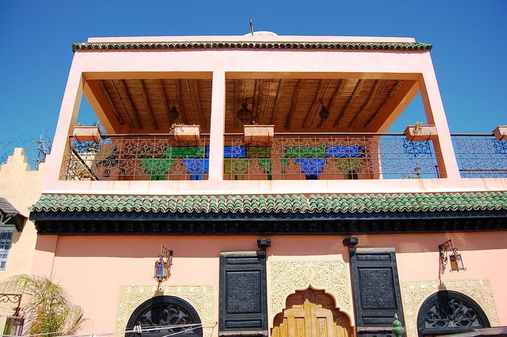 Riad Benchekroun مكناز المظهر الخارجي الصورة