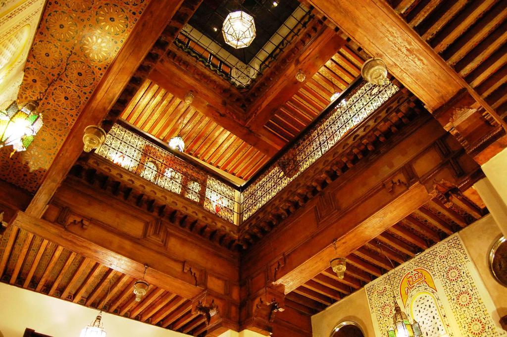 Riad Benchekroun مكناز المظهر الخارجي الصورة