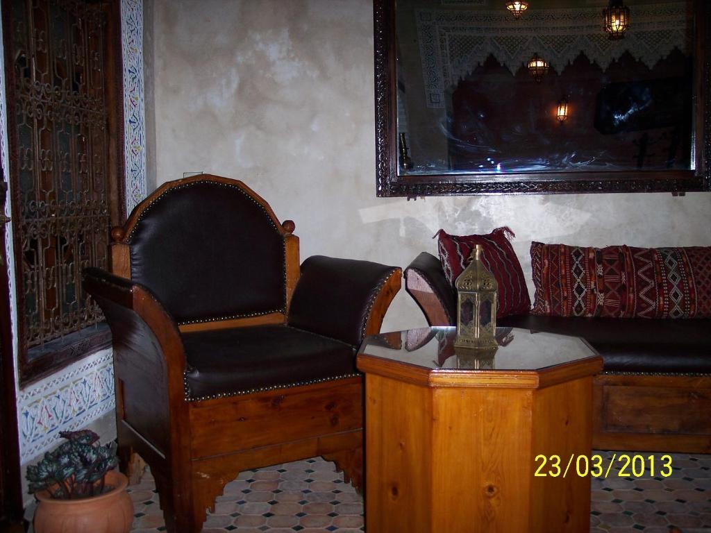 Riad Benchekroun مكناز المظهر الخارجي الصورة