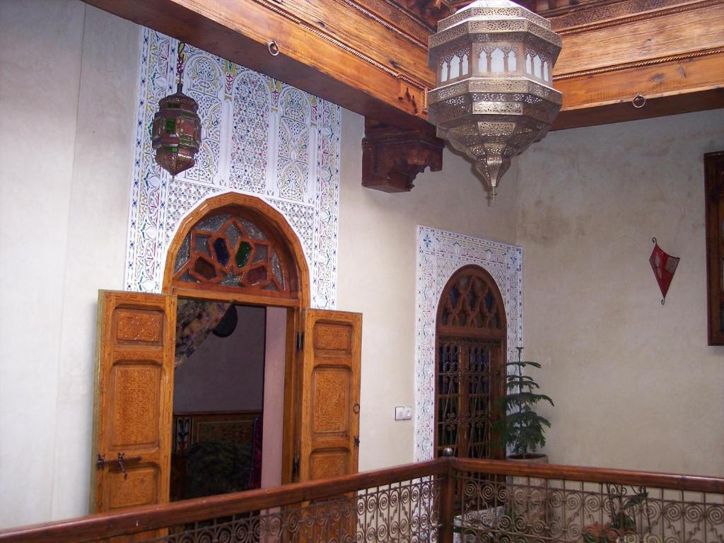 Riad Benchekroun مكناز المظهر الخارجي الصورة