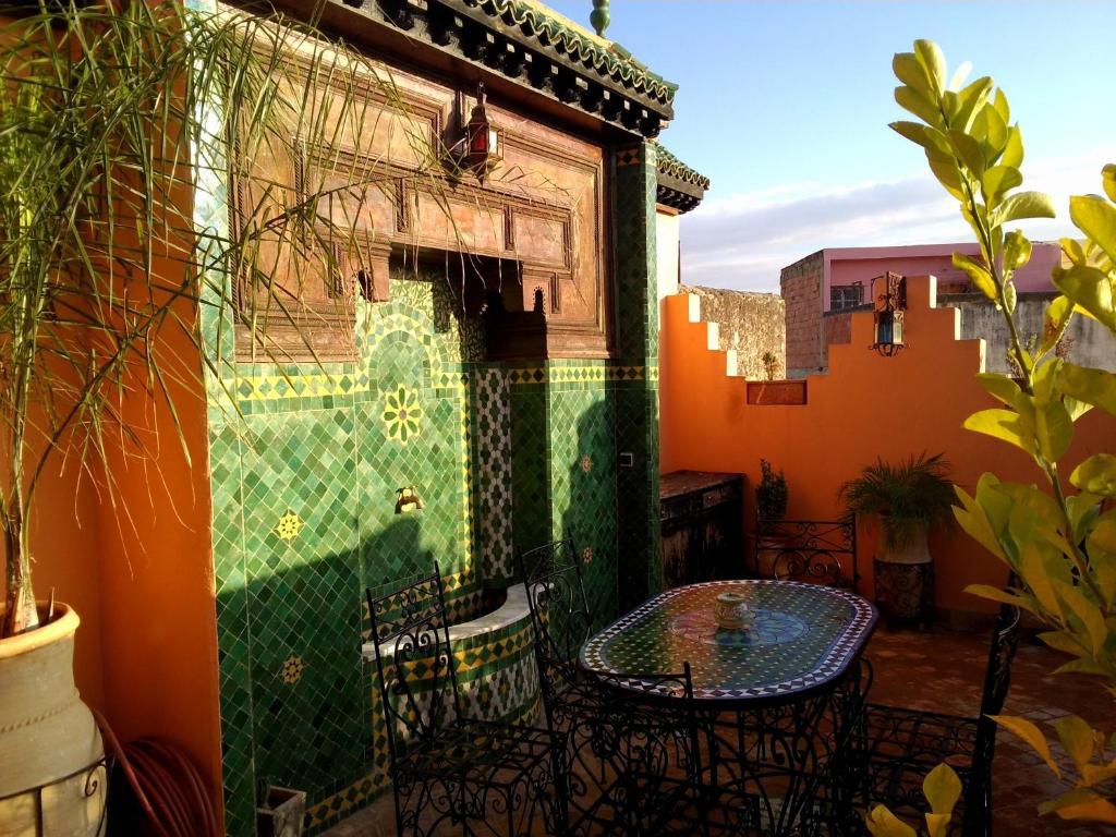 Riad Benchekroun مكناز المظهر الخارجي الصورة